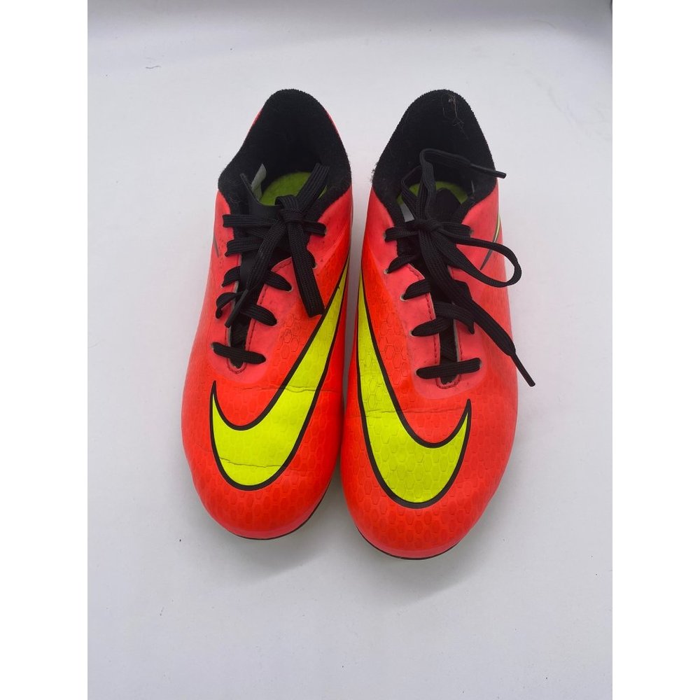 Nike Hypervenom Youth Cleats Preowned Good Condition